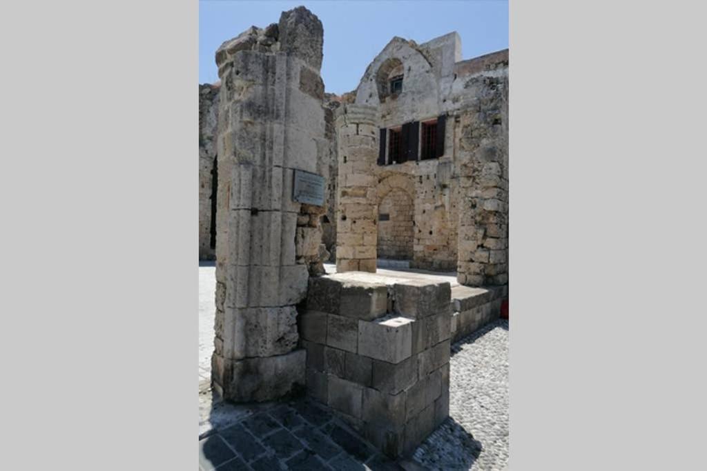 Natasha'S Nest Apartman Rhodes City Kültér fotó