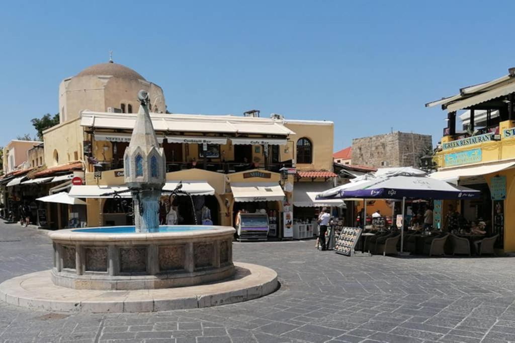 Natasha'S Nest Apartman Rhodes City Kültér fotó